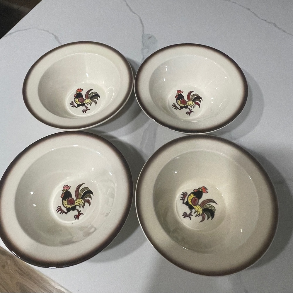 Vintage Four Metlox Poppytrail Bowls.